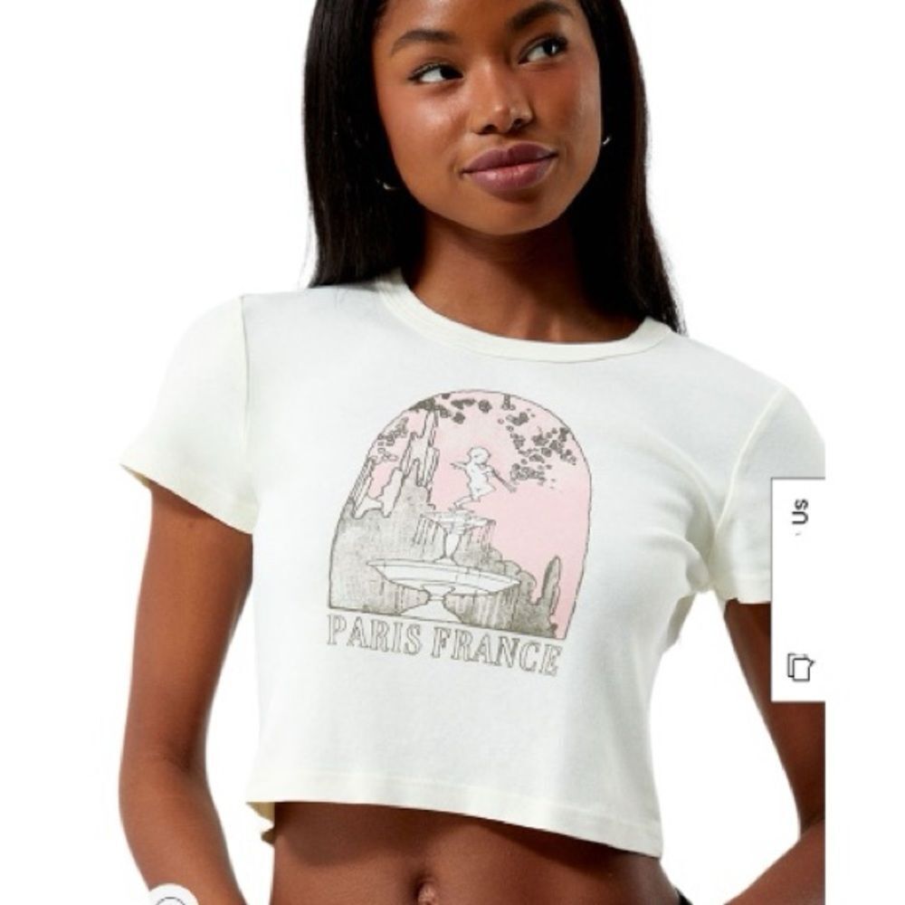 PacSun‎ Paris France Cropped Graphic Tee. Size Small.
